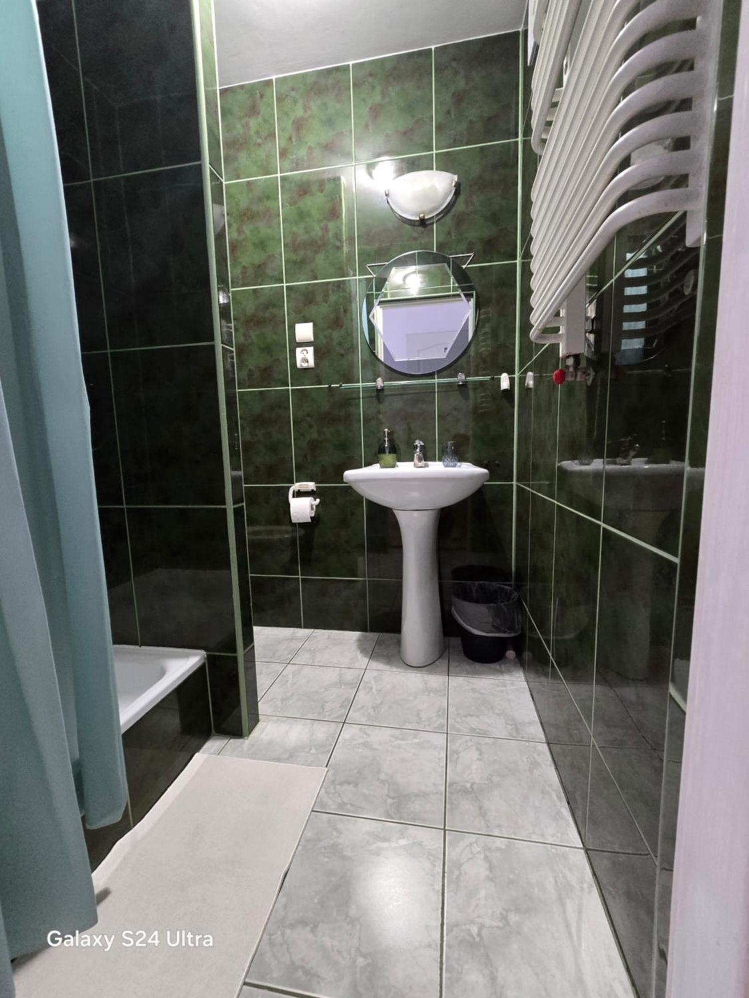 Poludnie Wroclawia Hotel Екстериор снимка